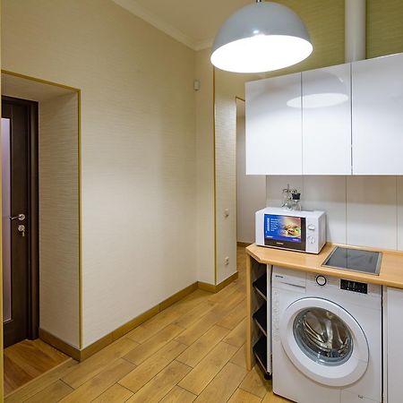 Apartment On Svobody Avenue 25 利沃夫 外观 照片