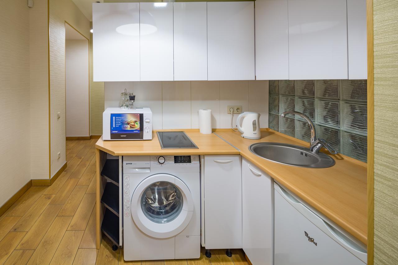 Apartment On Svobody Avenue 25 利沃夫 外观 照片